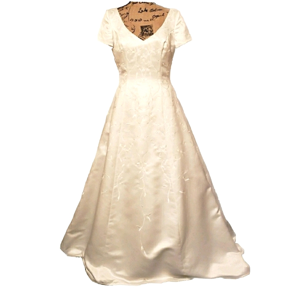 Ginnis Antique White Satin Wedding Gown 14 NWT